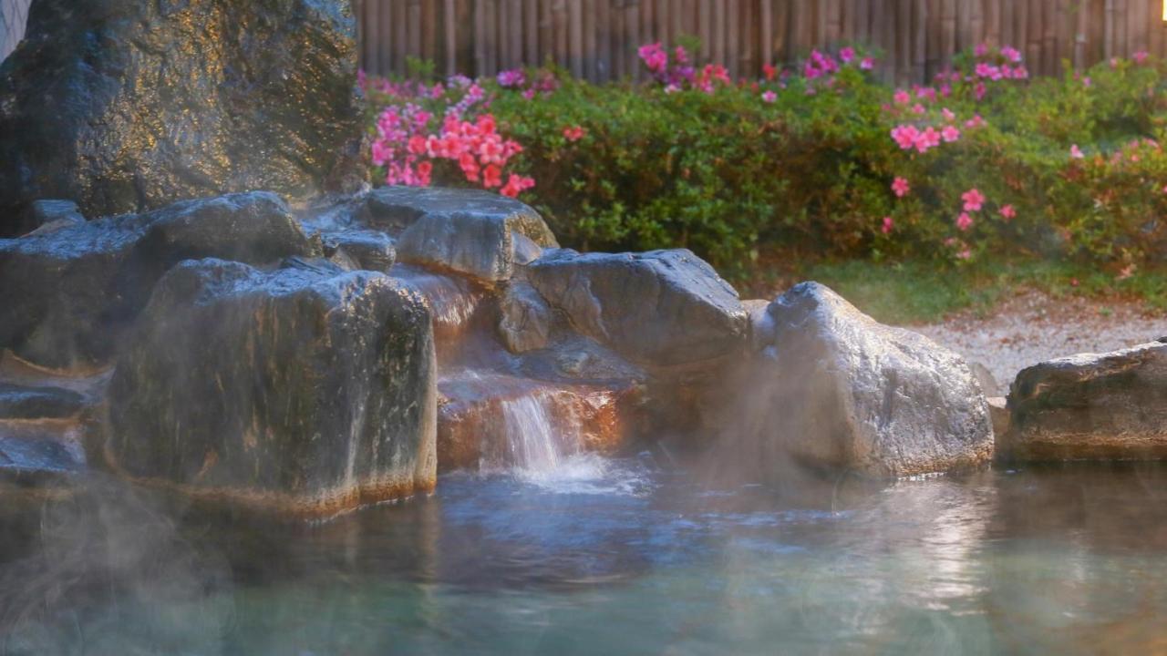 Hotel Ooedo Onsen Monogatari Aizu Exteriér fotografie